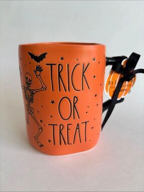 NWT Rae Dunn Orange Trick or Treat Dancing Skeleton Mug Cup